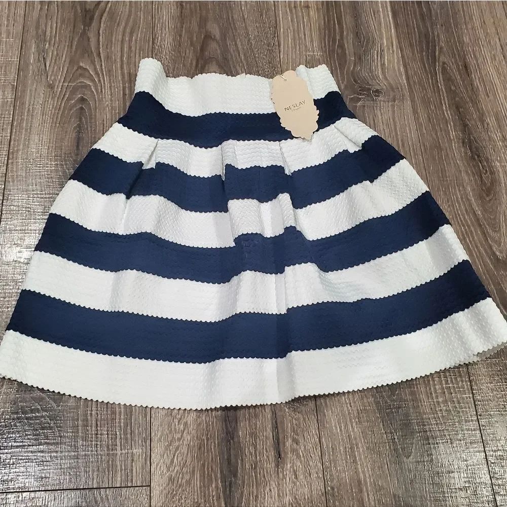 NEW Womens Neslay Flare Skirt Size M Blue and White Striped Skirt
